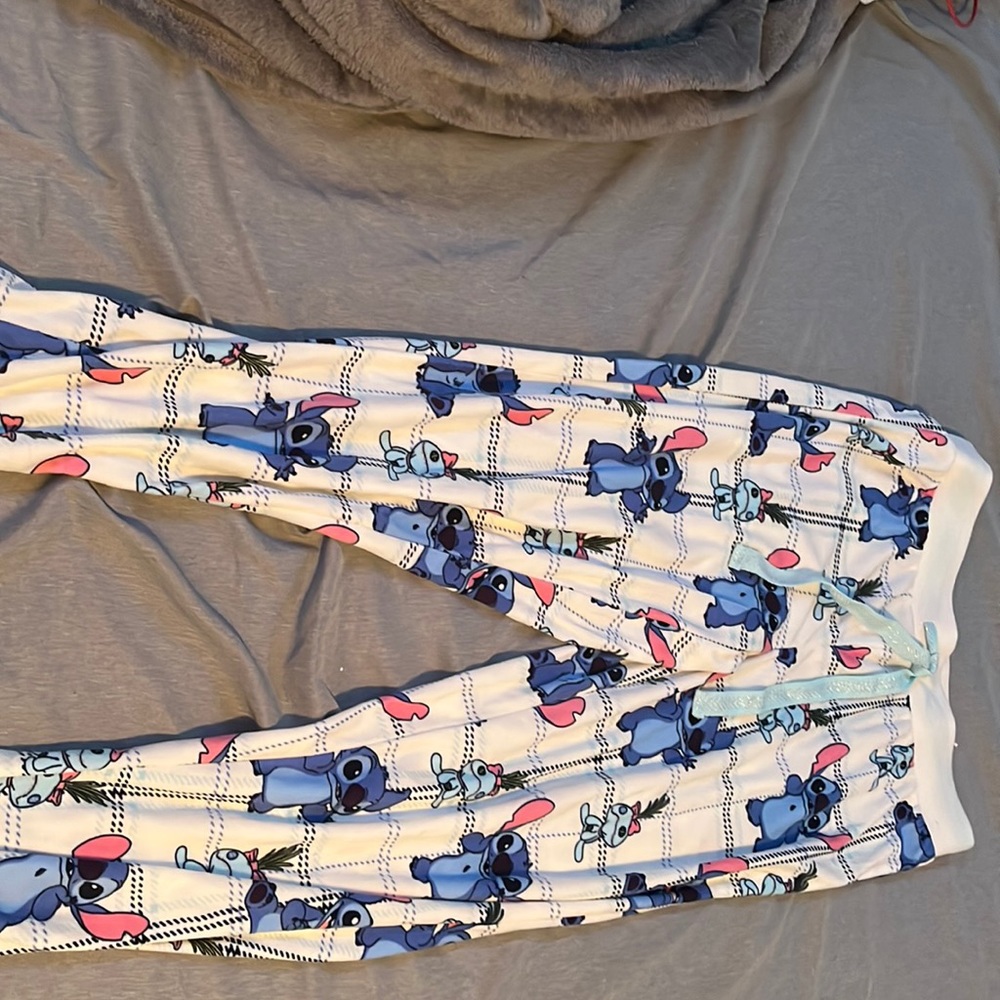 White Disney lilo & stitch pajama pants